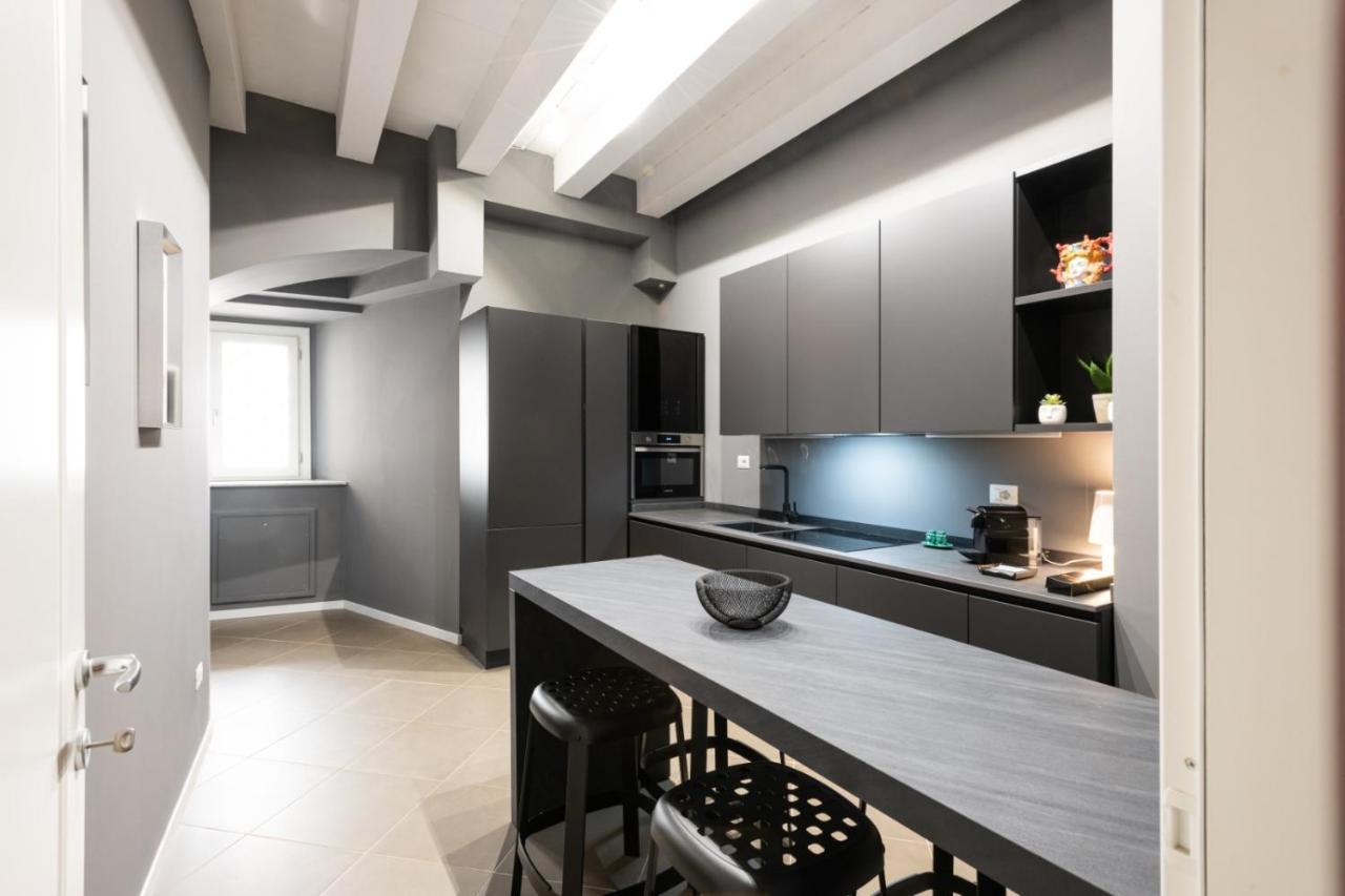 Carlo Suite Apartments Con Vasca Idromassaggio Palermo Exterior foto